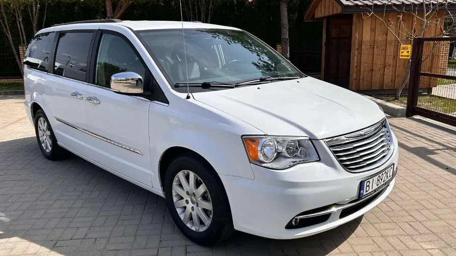 CHRYSLER Town & Country -