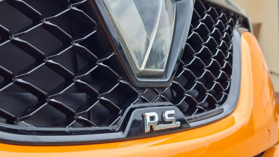 RENAULT Megane -