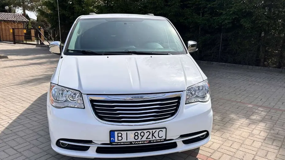 CHRYSLER Town & Country -