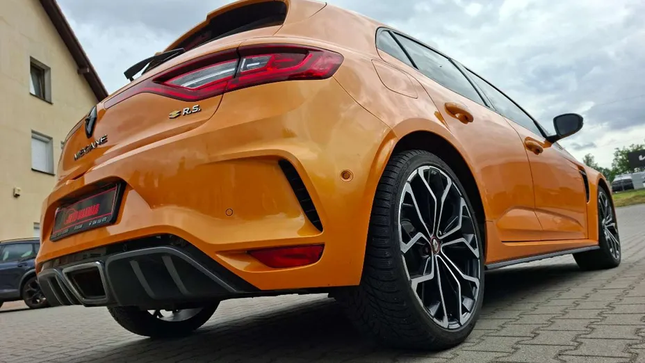 RENAULT Megane -