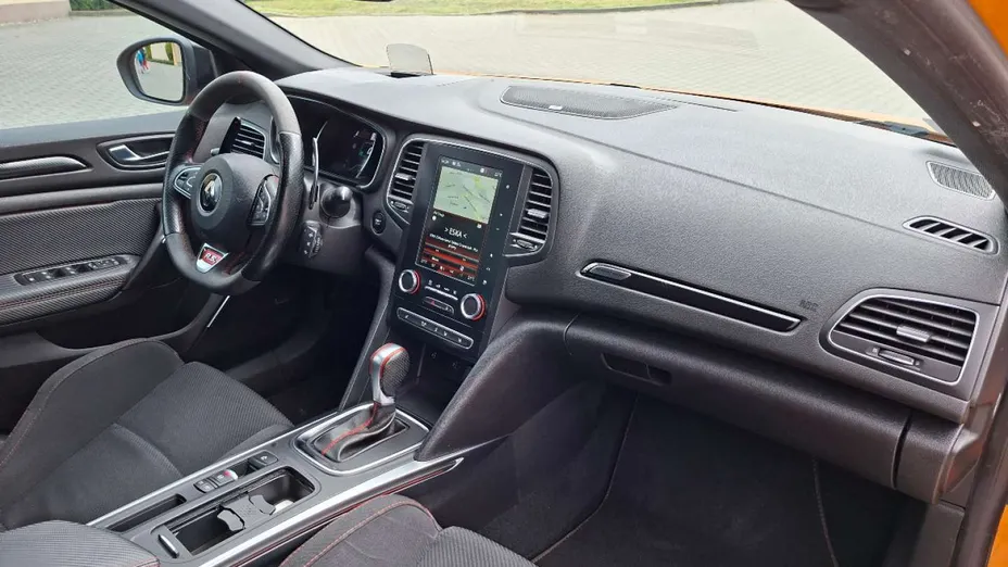 RENAULT Megane -
