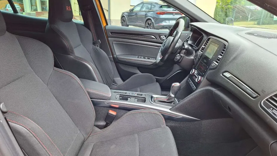 RENAULT Megane -