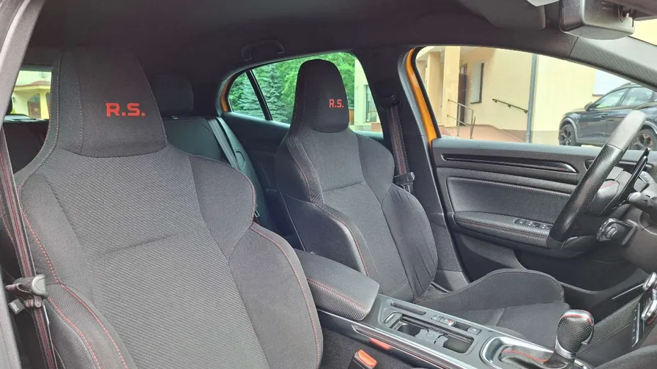 RENAULT Megane -