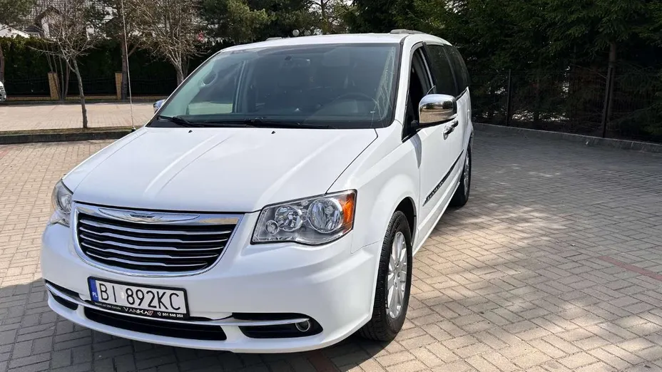 CHRYSLER Town & Country -