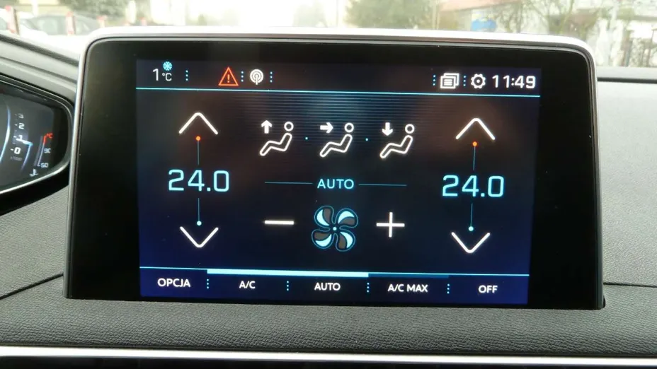 PEUGEOT 3008 -