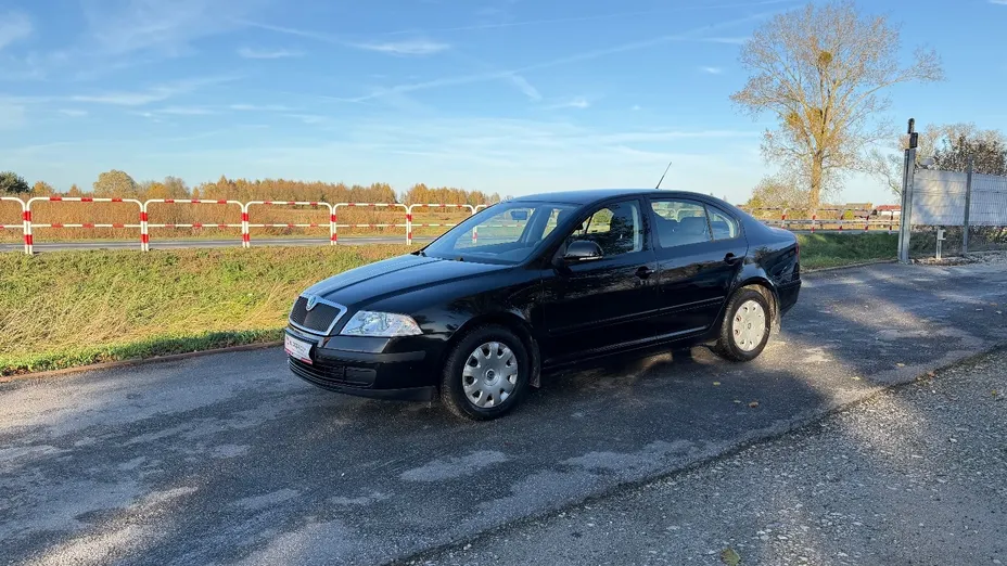 SKODA Octavia -