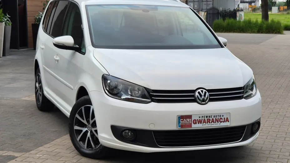 VOLKSWAGEN Touran -