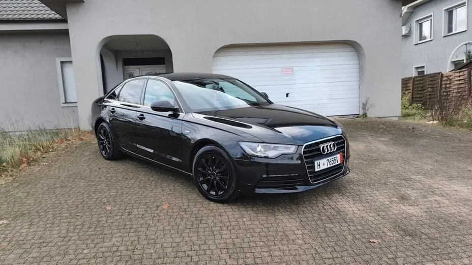 AUDI A6 -