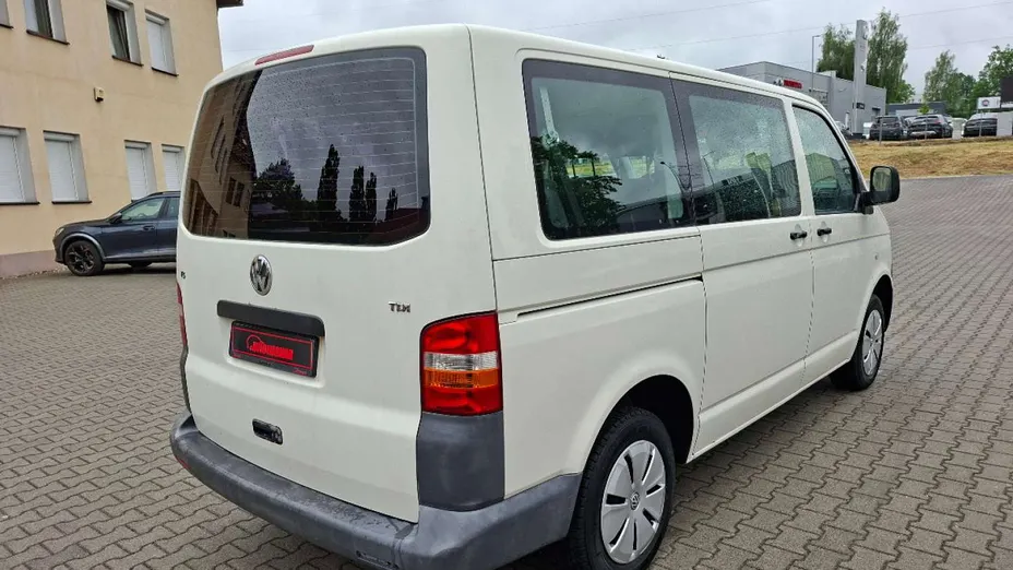 VOLKSWAGEN Transporter -