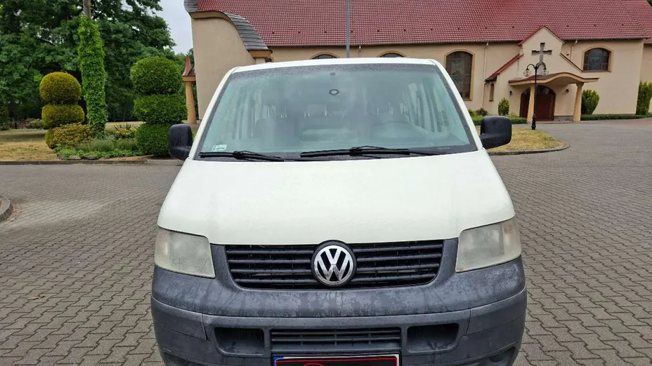 VOLKSWAGEN Transporter -