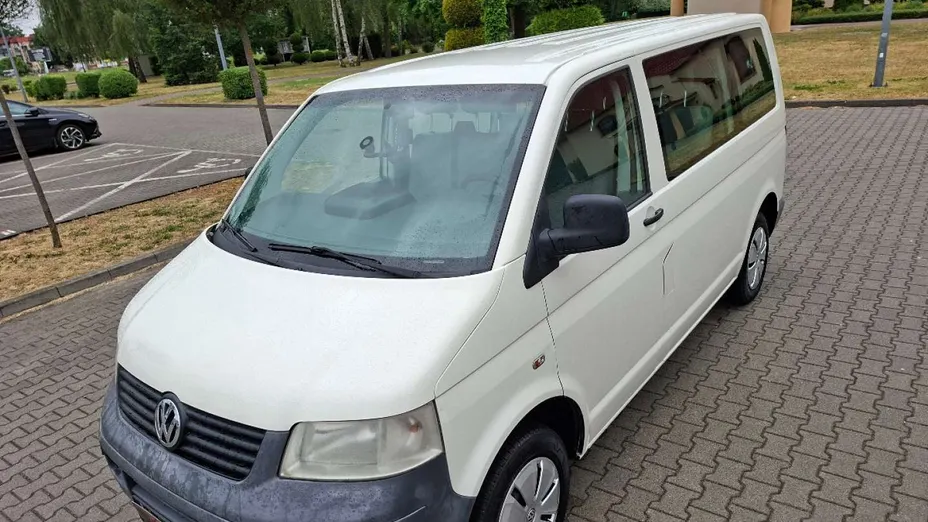 VOLKSWAGEN Transporter -