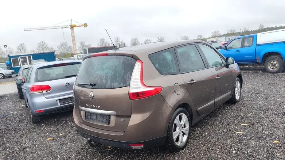 RENAULT Grand Scenic -