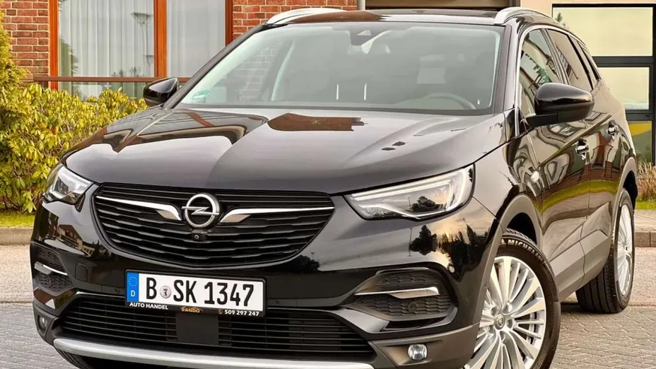 OPEL Grandland X -