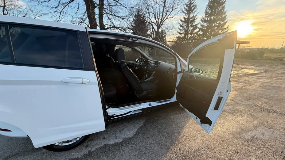FORD B-MAX -