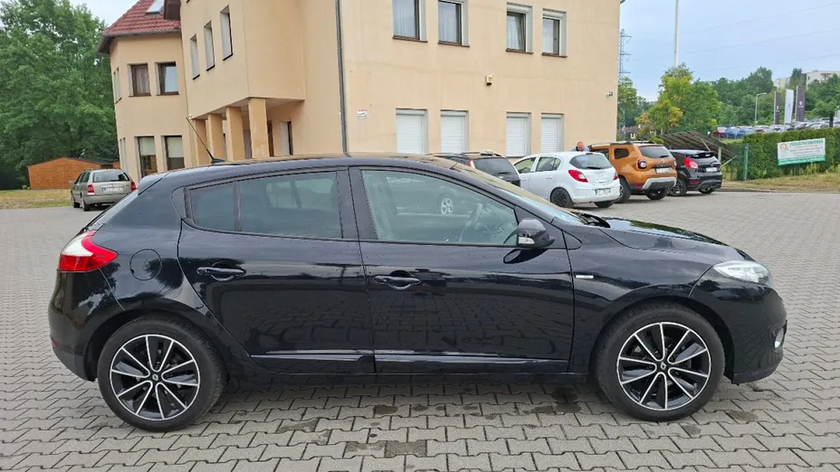 RENAULT Megane -
