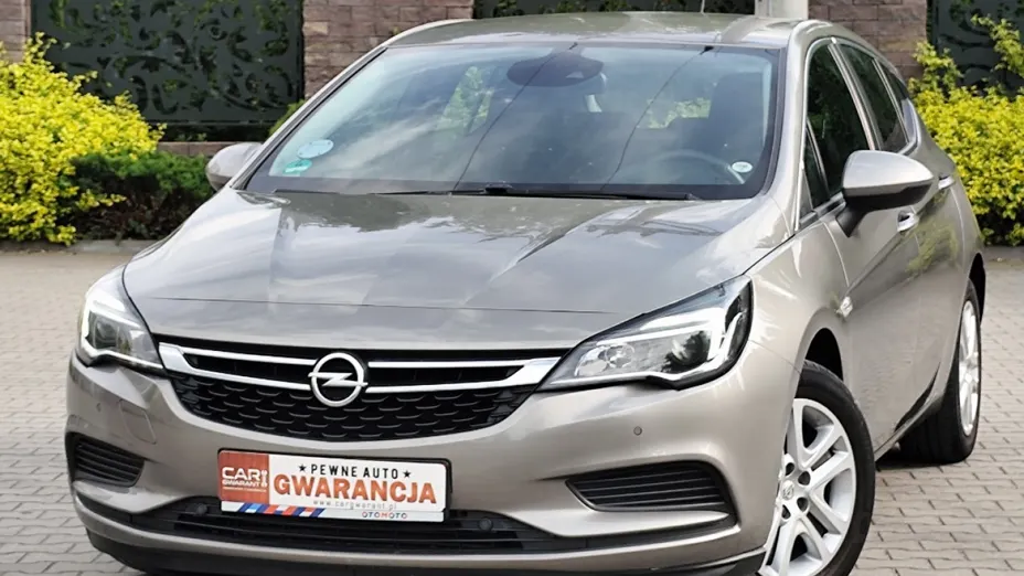 OPEL Astra -