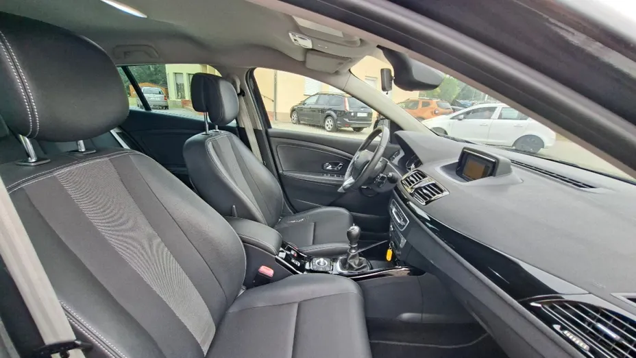 RENAULT Megane -