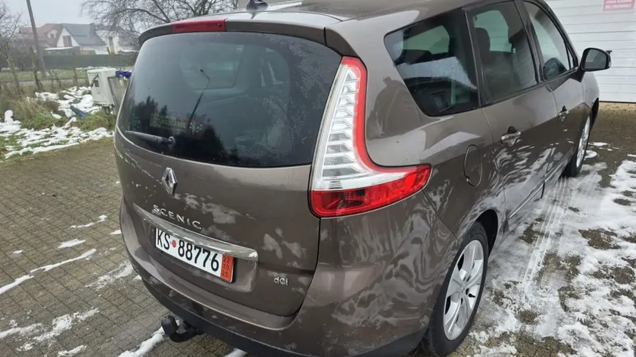 RENAULT Grand Scenic -