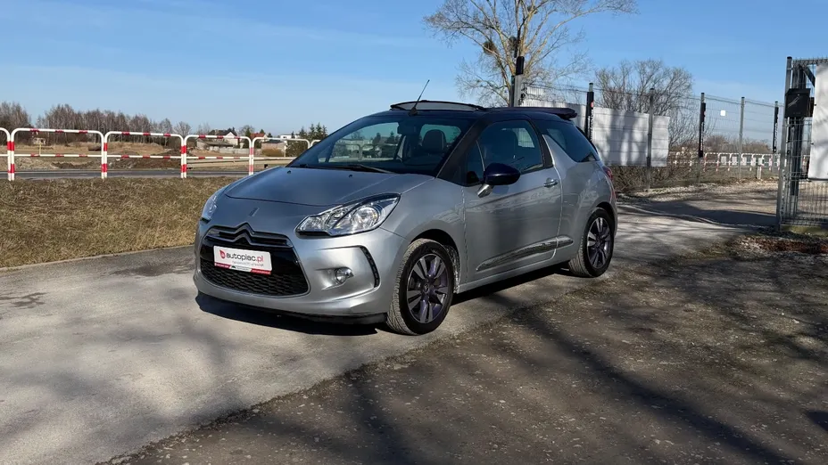 CITROEN DS3 -
