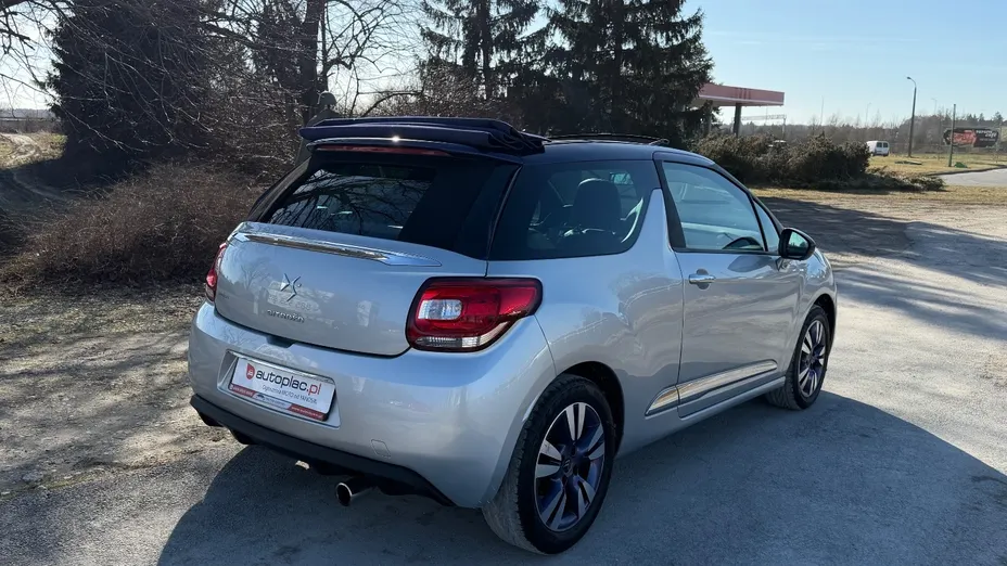CITROEN DS3 -