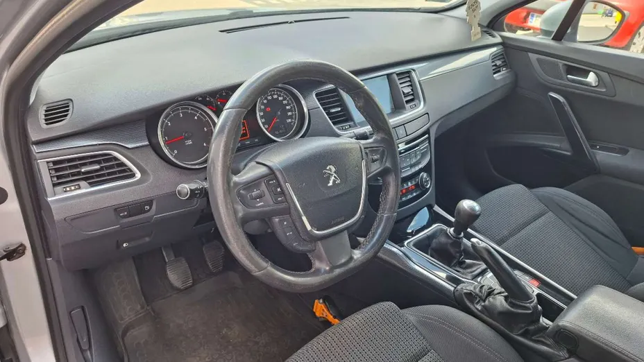 PEUGEOT 508 -
