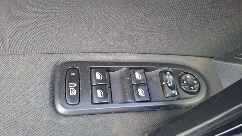 PEUGEOT 508 -