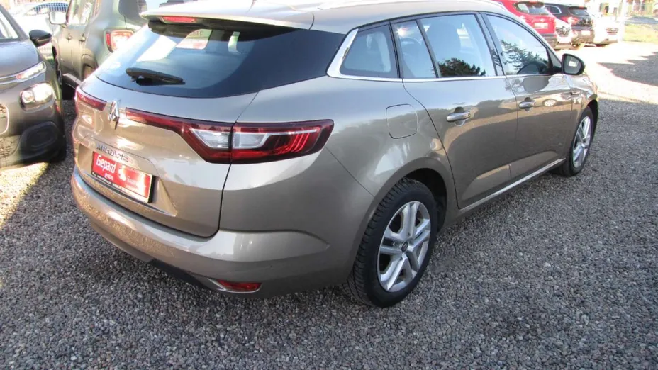 RENAULT Megane -
