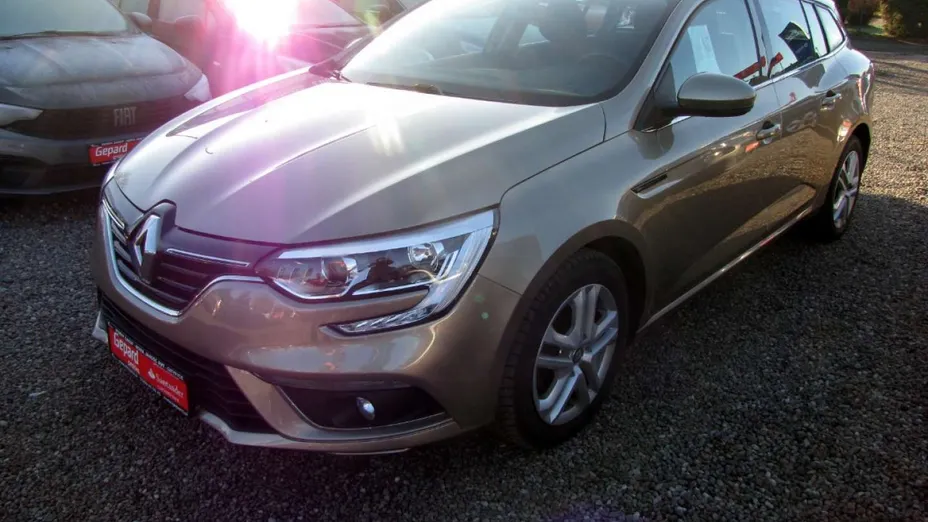 RENAULT Megane -