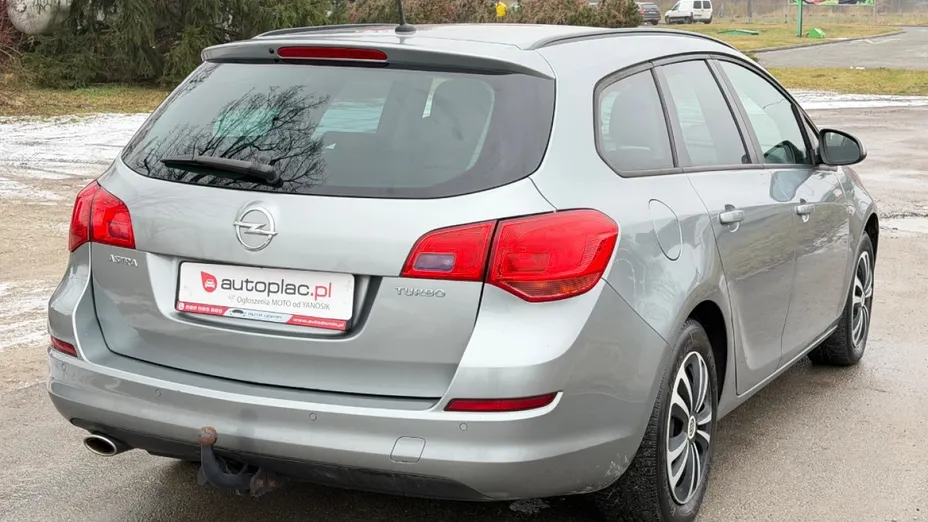 OPEL Astra -