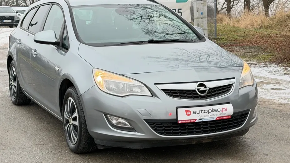 OPEL Astra -