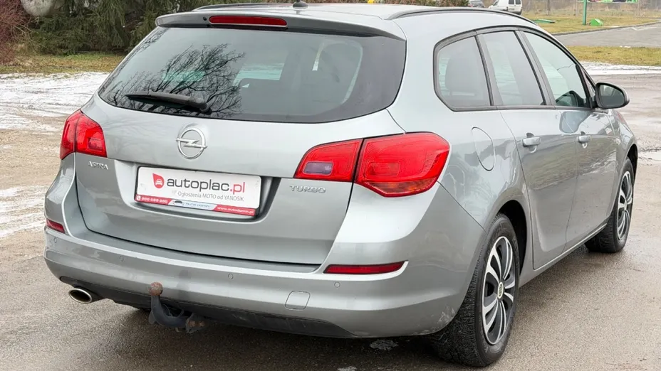 OPEL Astra -