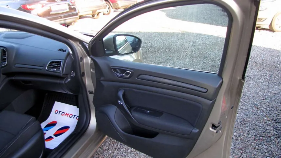RENAULT Megane -