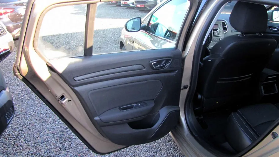 RENAULT Megane -