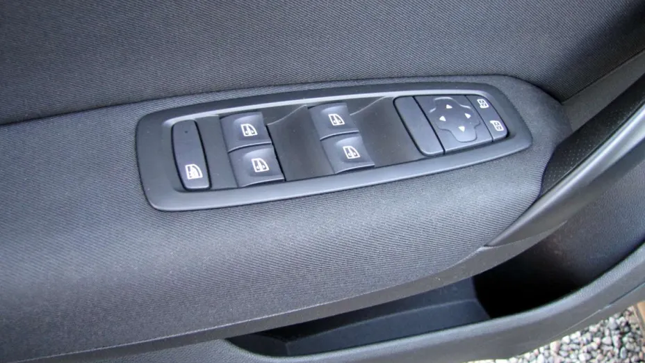RENAULT Megane -