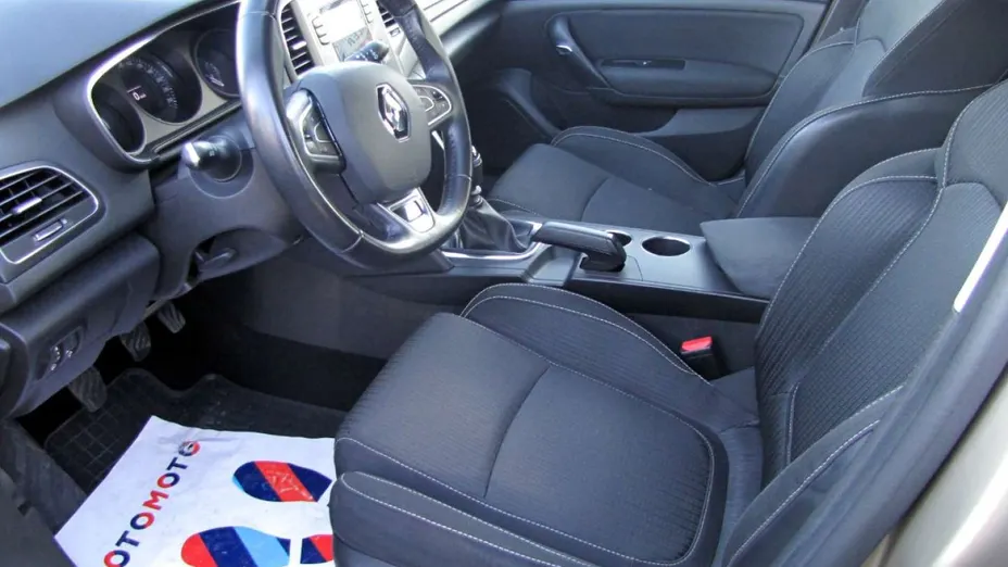 RENAULT Megane -
