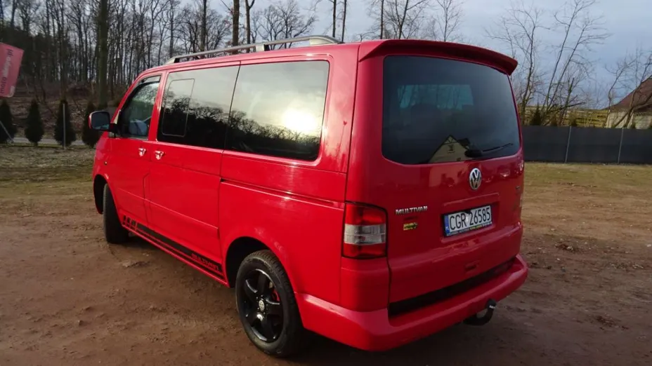 VOLKSWAGEN Multivan -
