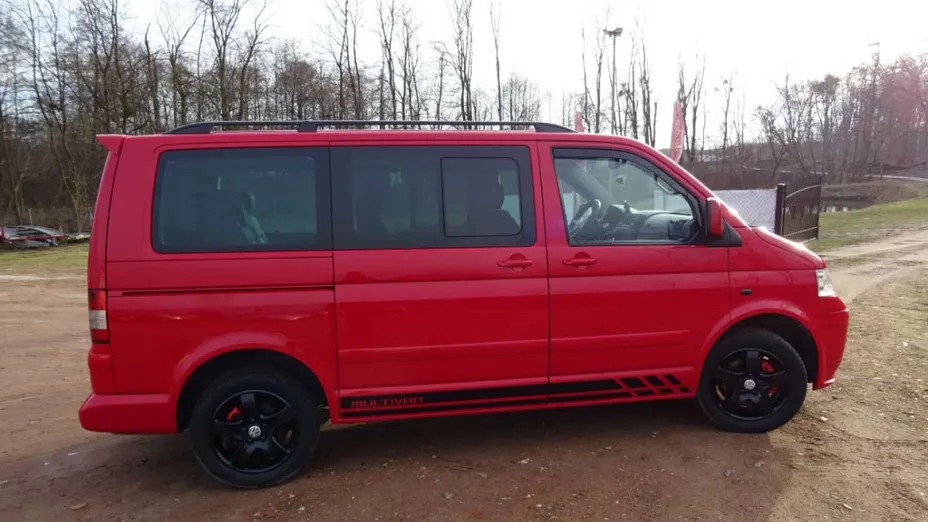 VOLKSWAGEN Multivan -