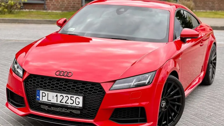 AUDI TT -