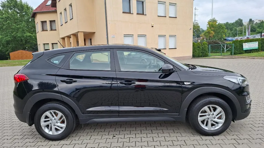 HYUNDAI Tucson -