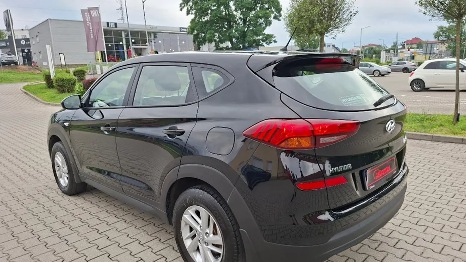 HYUNDAI Tucson -