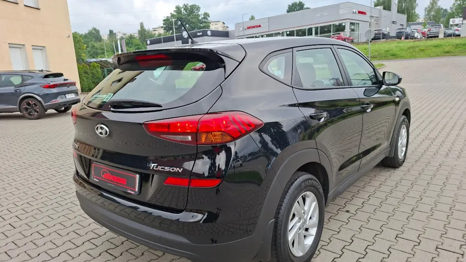 HYUNDAI Tucson -
