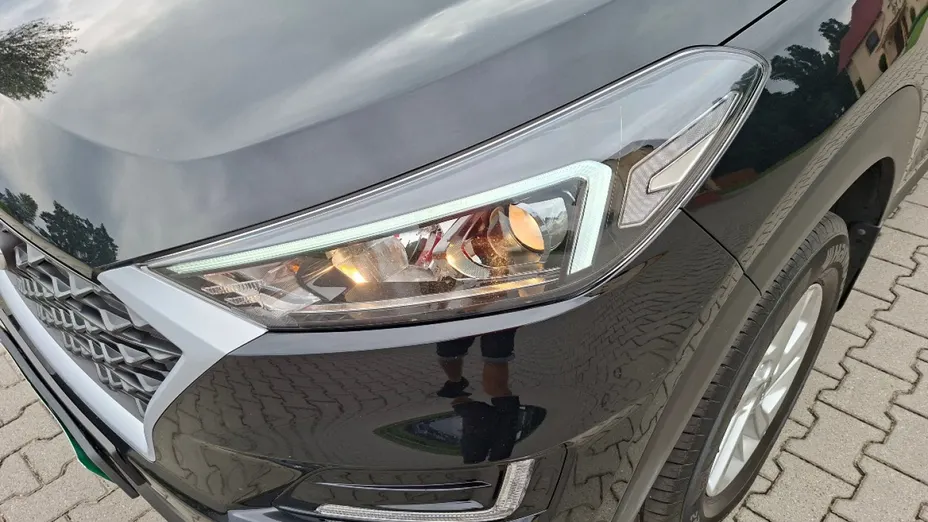 HYUNDAI Tucson -