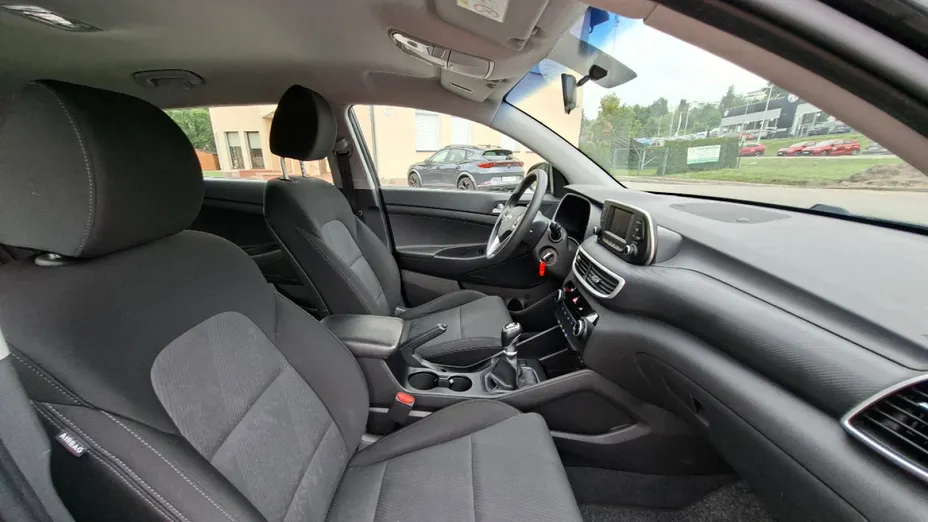 HYUNDAI Tucson -
