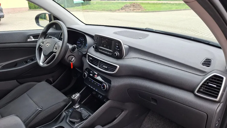 HYUNDAI Tucson -