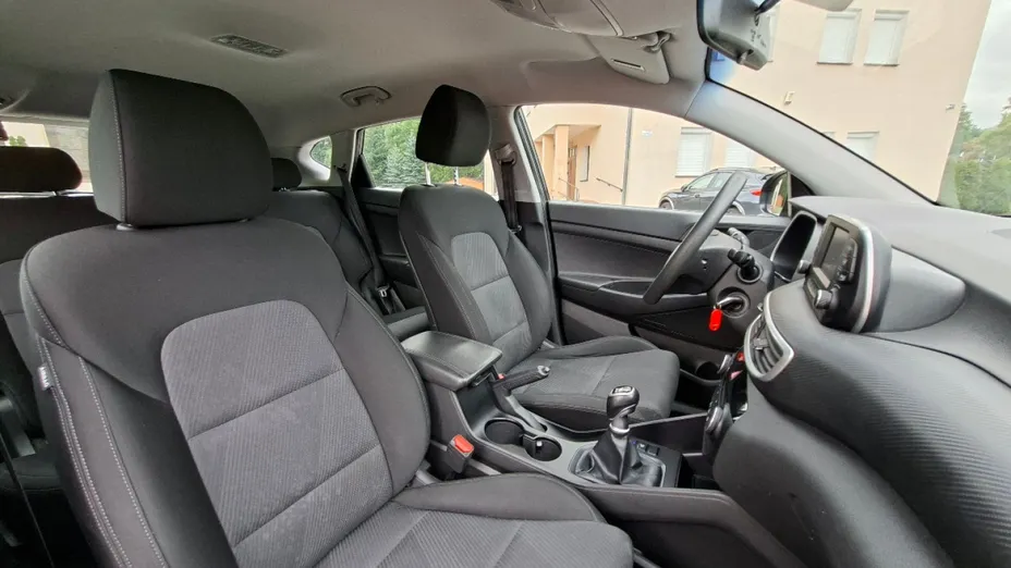 HYUNDAI Tucson -