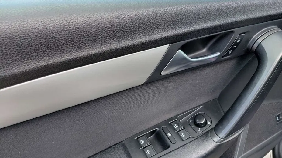 VOLKSWAGEN Passat -