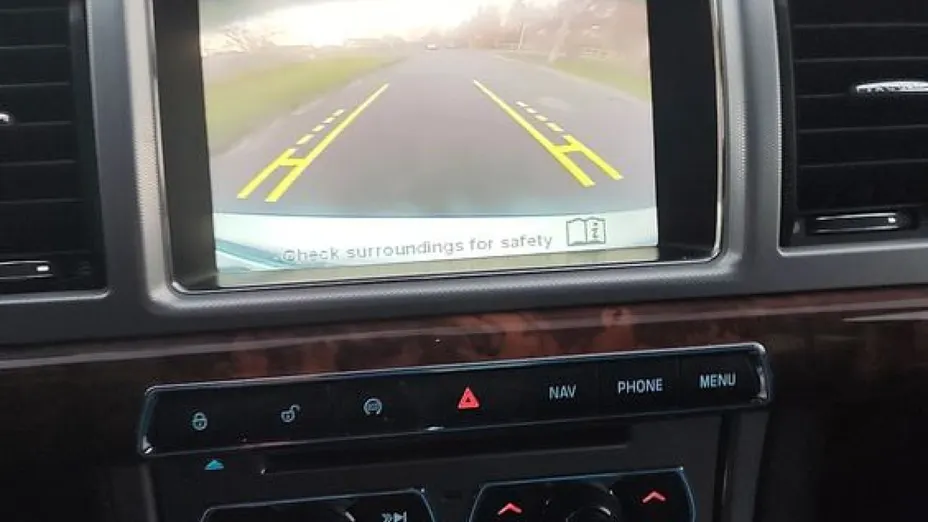 JAGUAR XF -