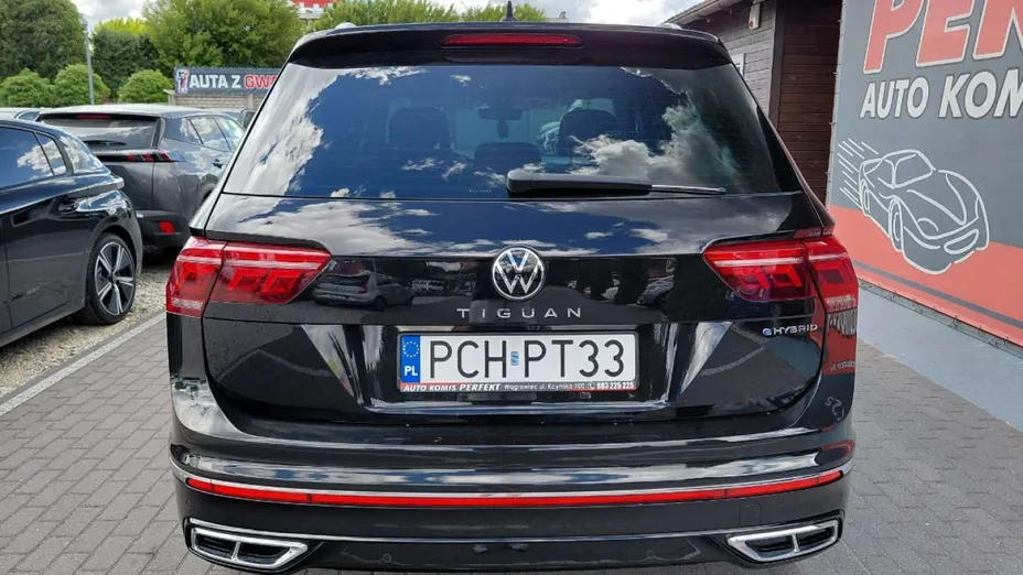 VOLKSWAGEN Tiguan -