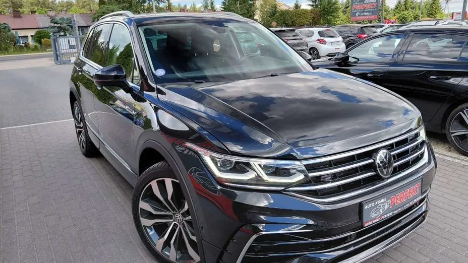 VOLKSWAGEN Tiguan -