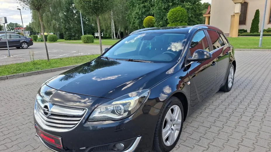 OPEL Insignia -